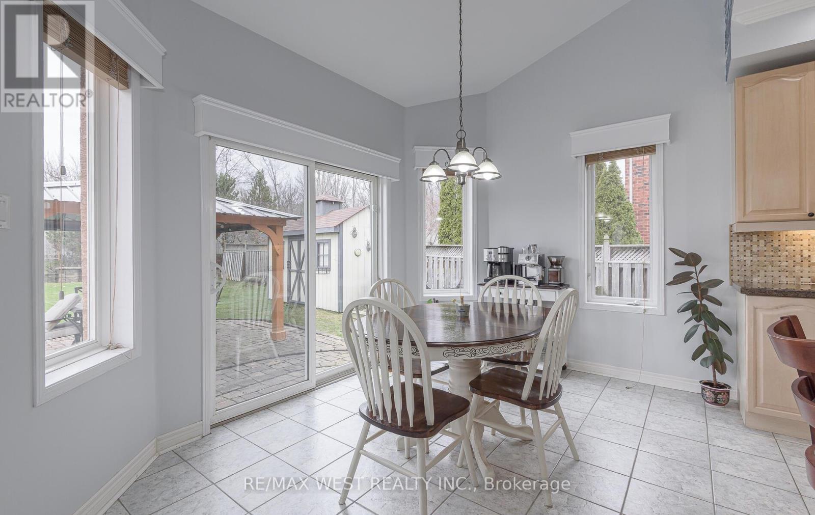 15 Virginia Drive Sw, Brampton, Ontario  L7A 2E6 - Photo 16 - W12997424