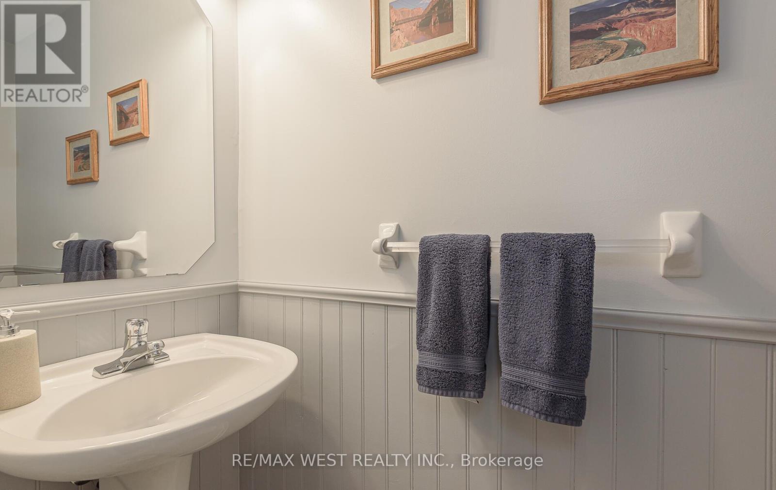 15 Virginia Drive Sw, Brampton, Ontario  L7A 2E6 - Photo 18 - W12997424