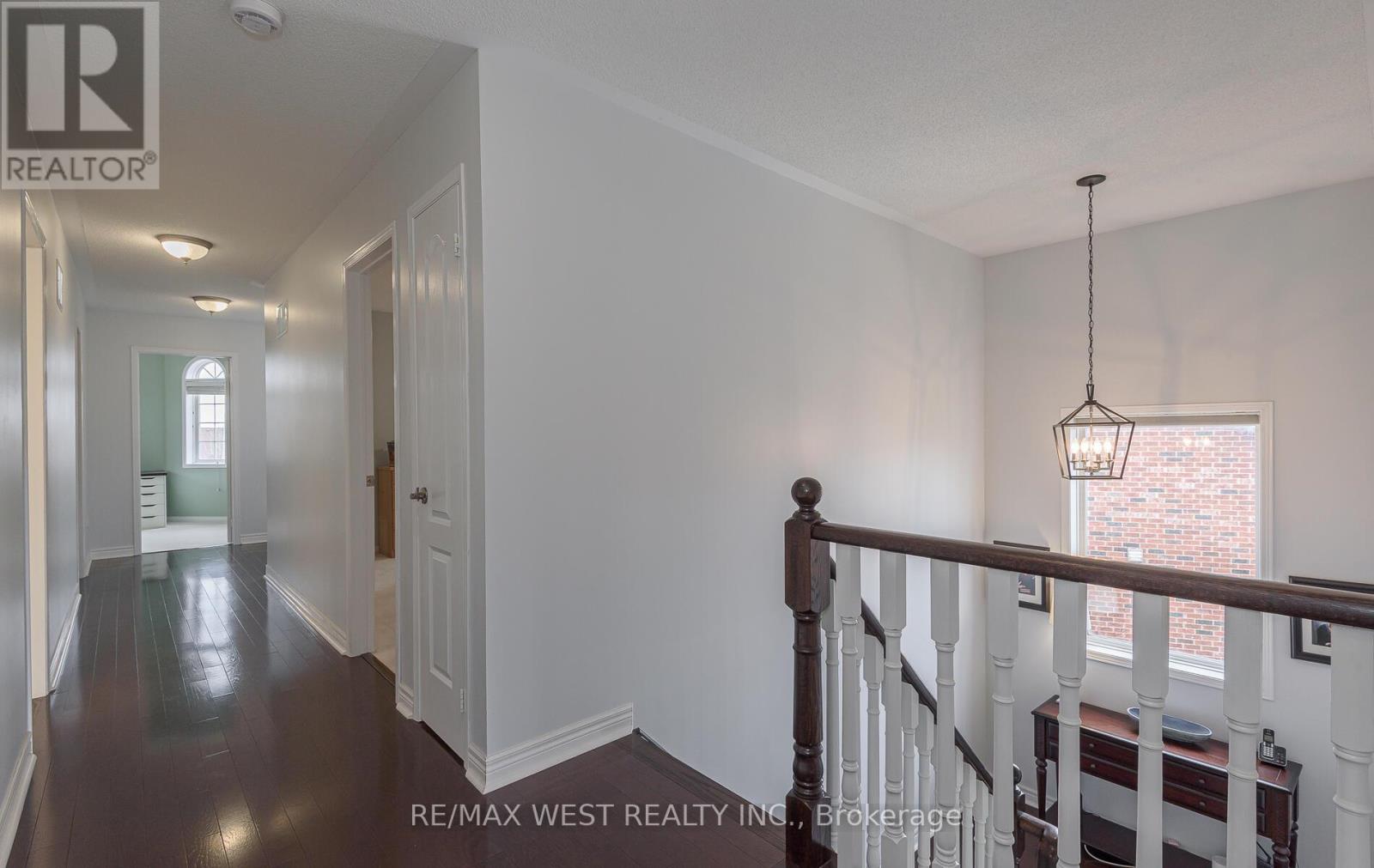 15 Virginia Drive Sw, Brampton, Ontario  L7A 2E6 - Photo 20 - W12997424