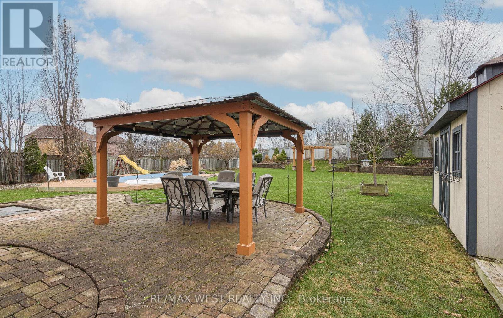 15 Virginia Drive Sw, Brampton, Ontario  L7A 2E6 - Photo 47 - W12997424