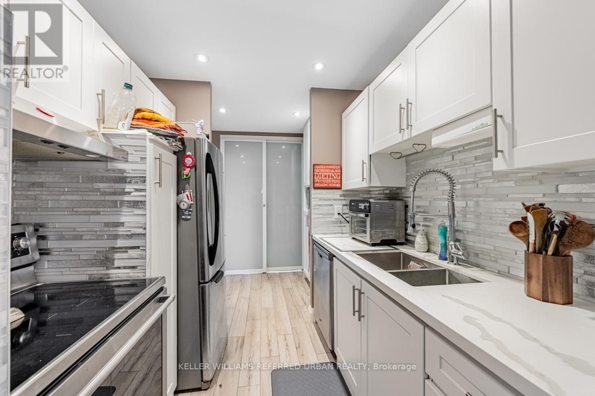 1007 - 3025 Queen Frederica Drive, Mississauga, Ontario  L4Y 3A1 - Photo 18 - W12997432