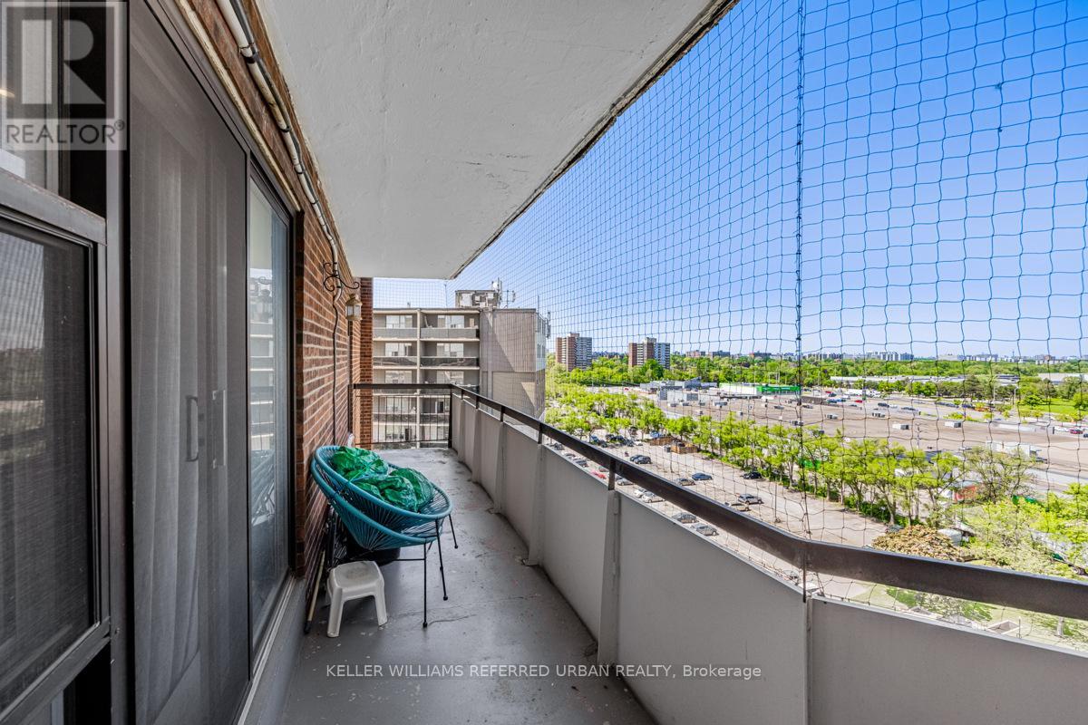 1007 - 3025 Queen Frederica Drive, Mississauga, Ontario  L4Y 3A1 - Photo 27 - W12997432