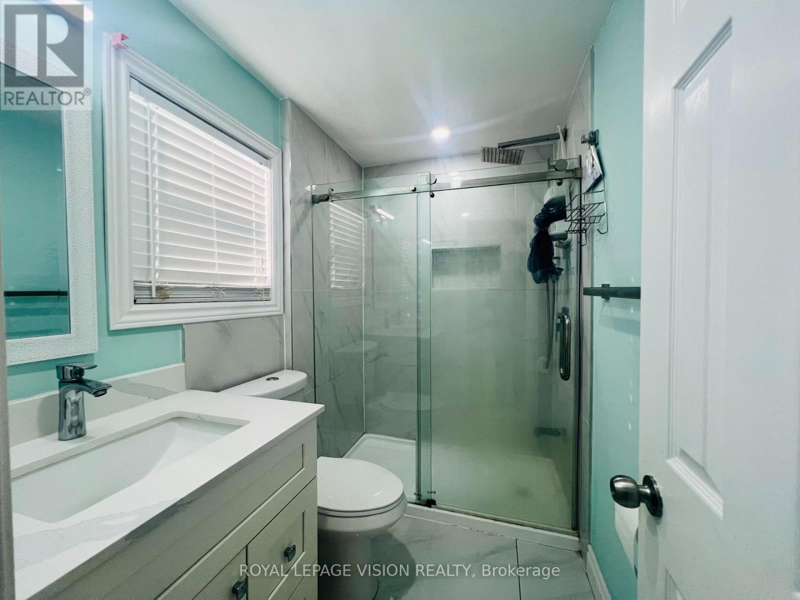 9 Empringham Drive, Toronto, Ontario  M1B 3Y2 - Photo 17 - E12997404