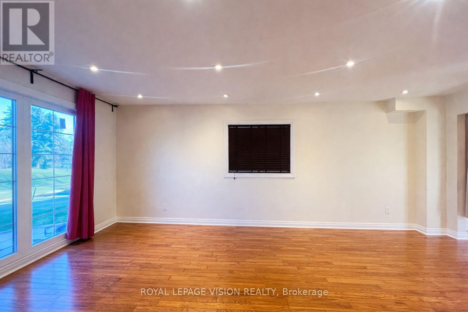 9 Empringham Drive, Toronto, Ontario  M1B 3Y2 - Photo 4 - E12997404