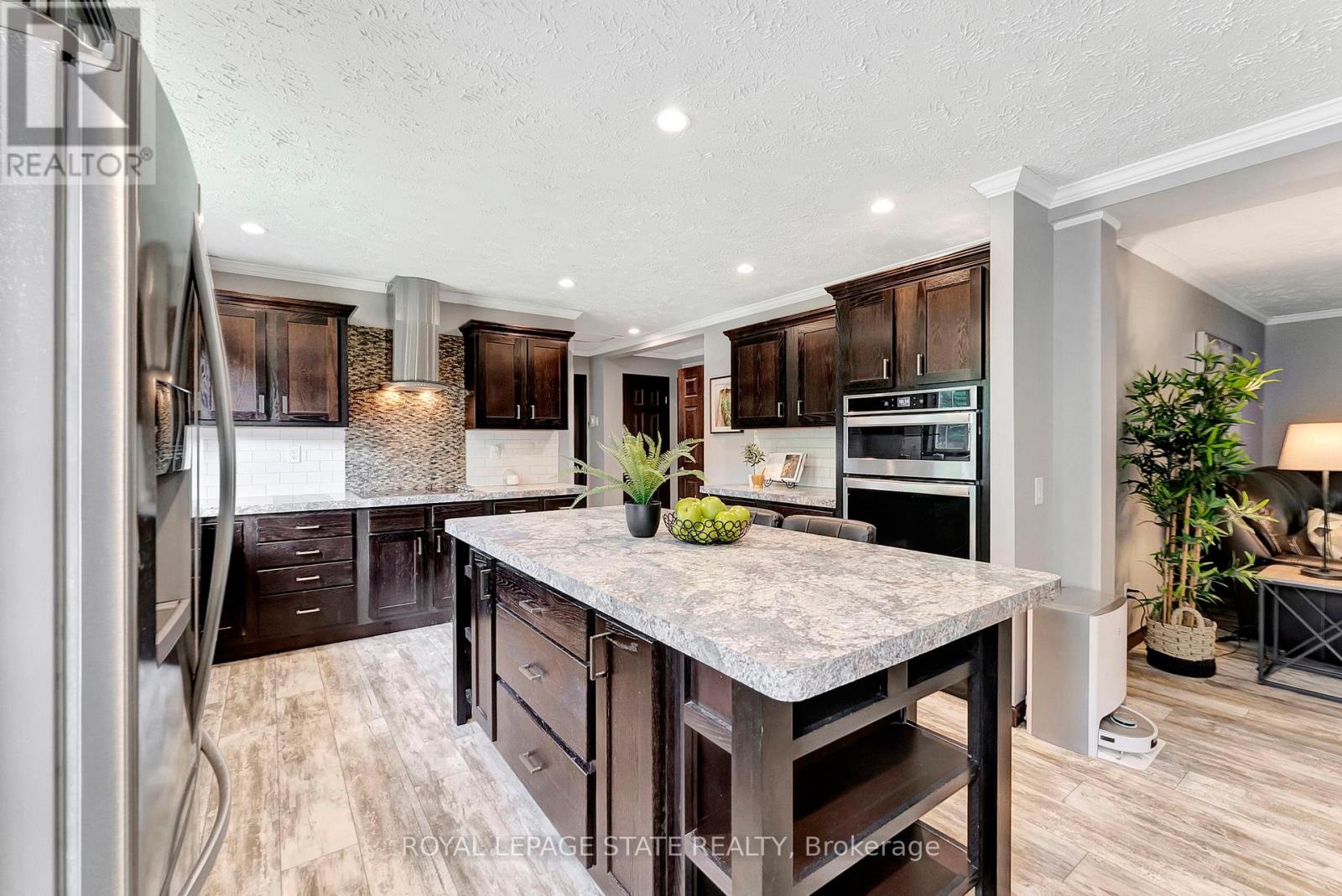 4881 Mapleview Crescent, Port Colborne, Ontario  L0S 1R0 - Photo 13 - X12997420