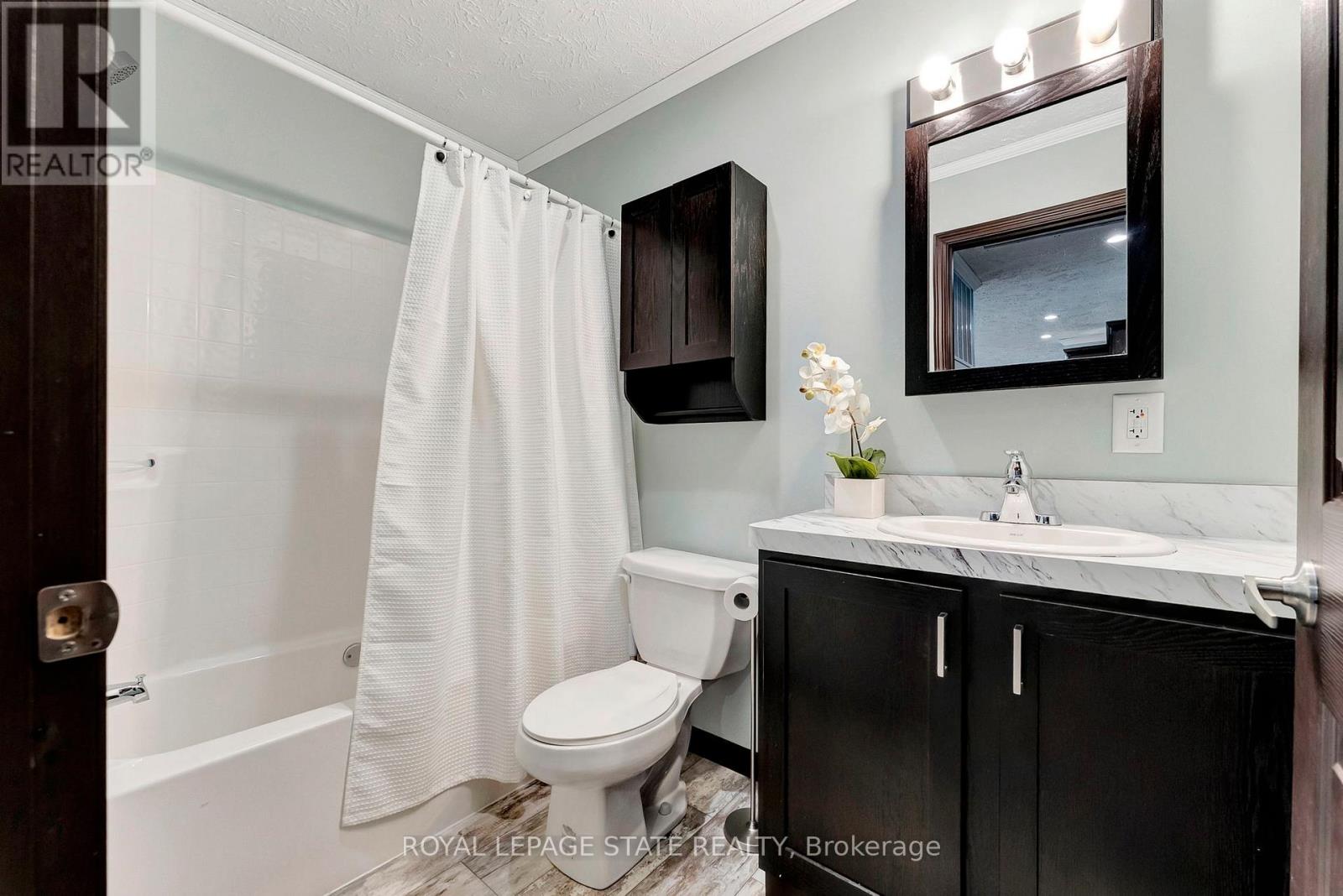 4881 Mapleview Crescent, Port Colborne, Ontario  L0S 1R0 - Photo 23 - X12997420