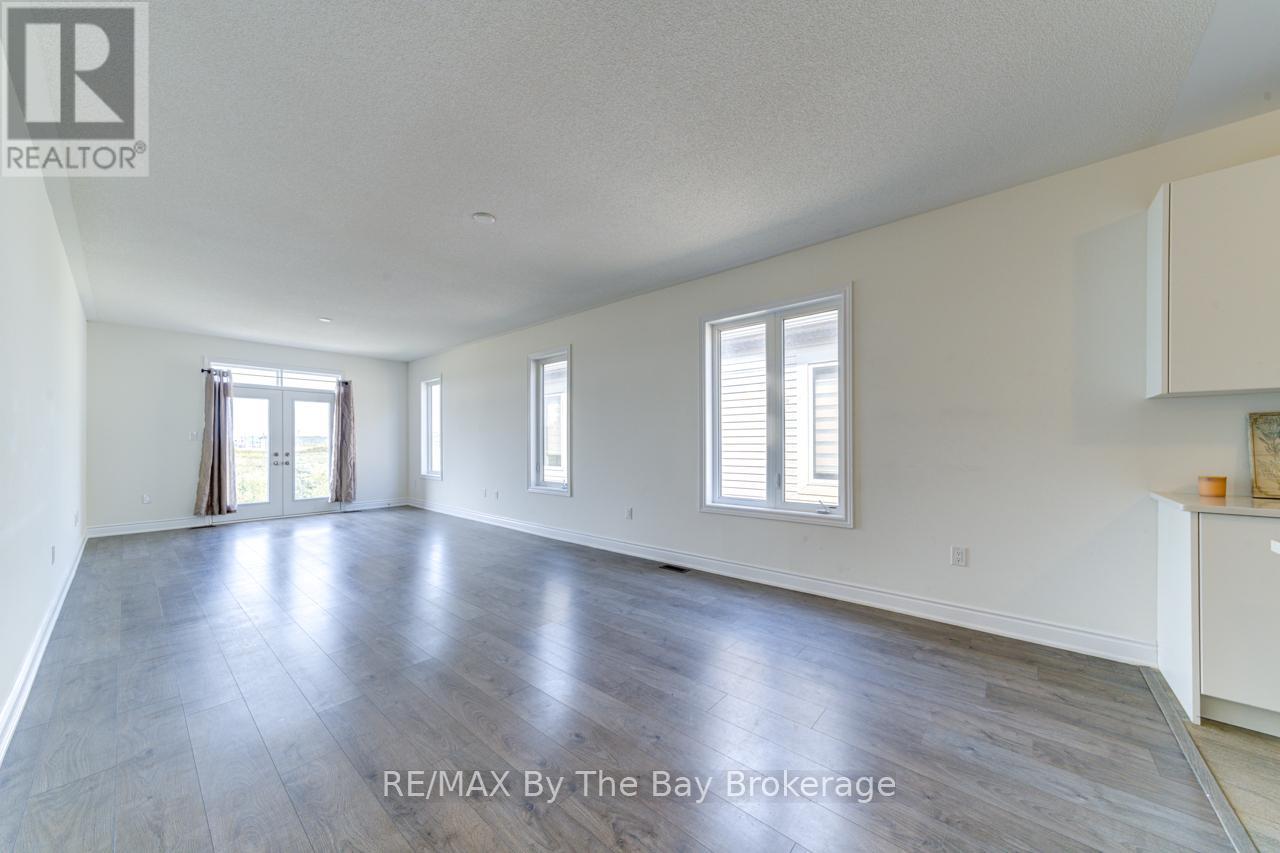 15 Union Boulevard, Clearview, Ontario  L9Z 0M6 - Photo 10 - S12997482