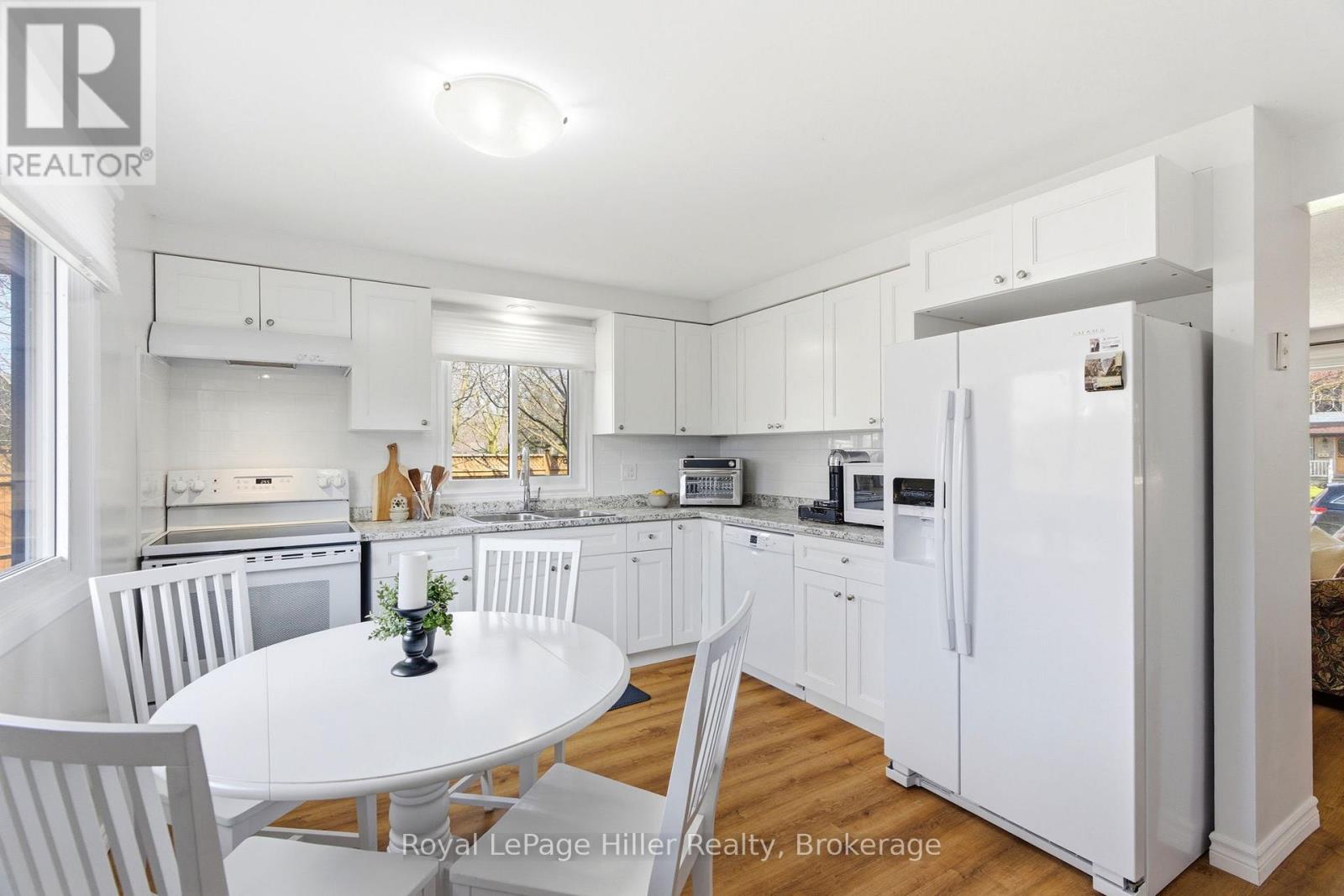 46 Avonwood Drive, Stratford, Ontario N4Z 1B4 - Photo 13 - X12994262