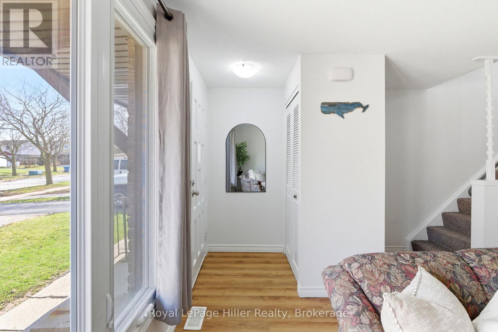 46 Avonwood Drive, Stratford, Ontario N4Z 1B4 - Photo 6 - X12994262