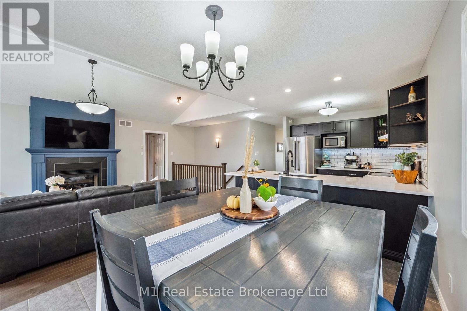 79 Spencer Drive, Centre Wellington, Ontario  N0B 1S0 - Photo 12 - X12997476