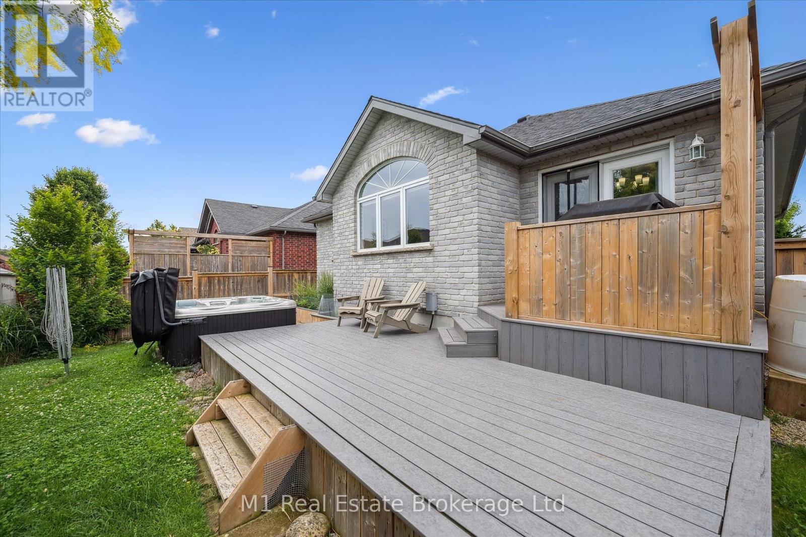 79 Spencer Drive, Centre Wellington, Ontario  N0B 1S0 - Photo 36 - X12997476