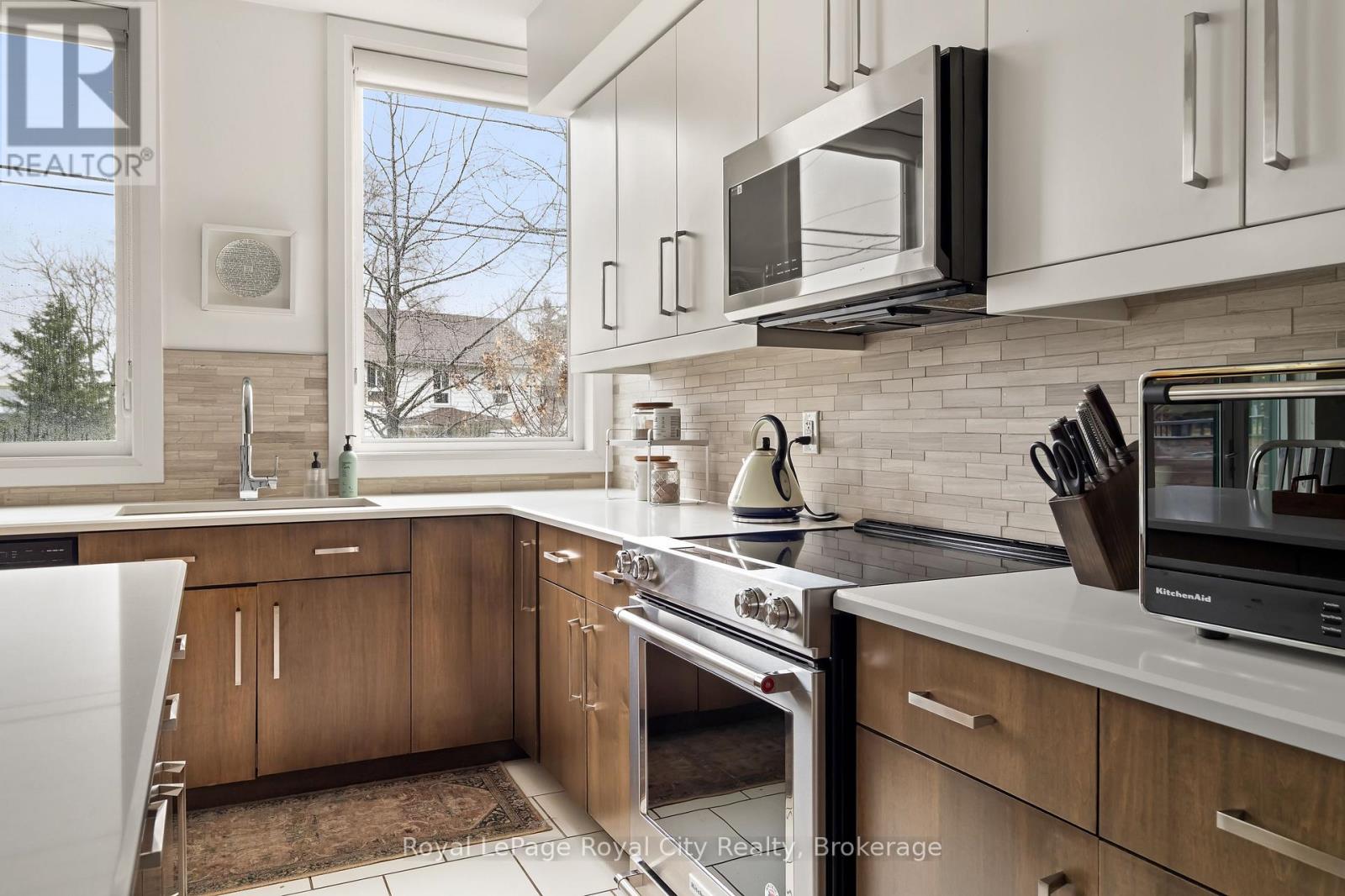 #at3 - 53 Arthur Street S, Guelph, Ontario  N1E 5K4 - Photo 8 - X12997484