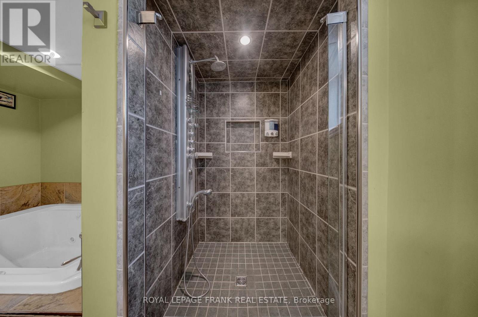 2 Fairbairn Court, Clarington, Ontario  L1C 4K9 - Photo 26 - E12997674