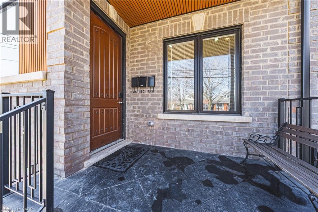 68 Vansitmart Avenue, Hamilton, Ontario  L8H 3A5 - Photo 4 - 40820604