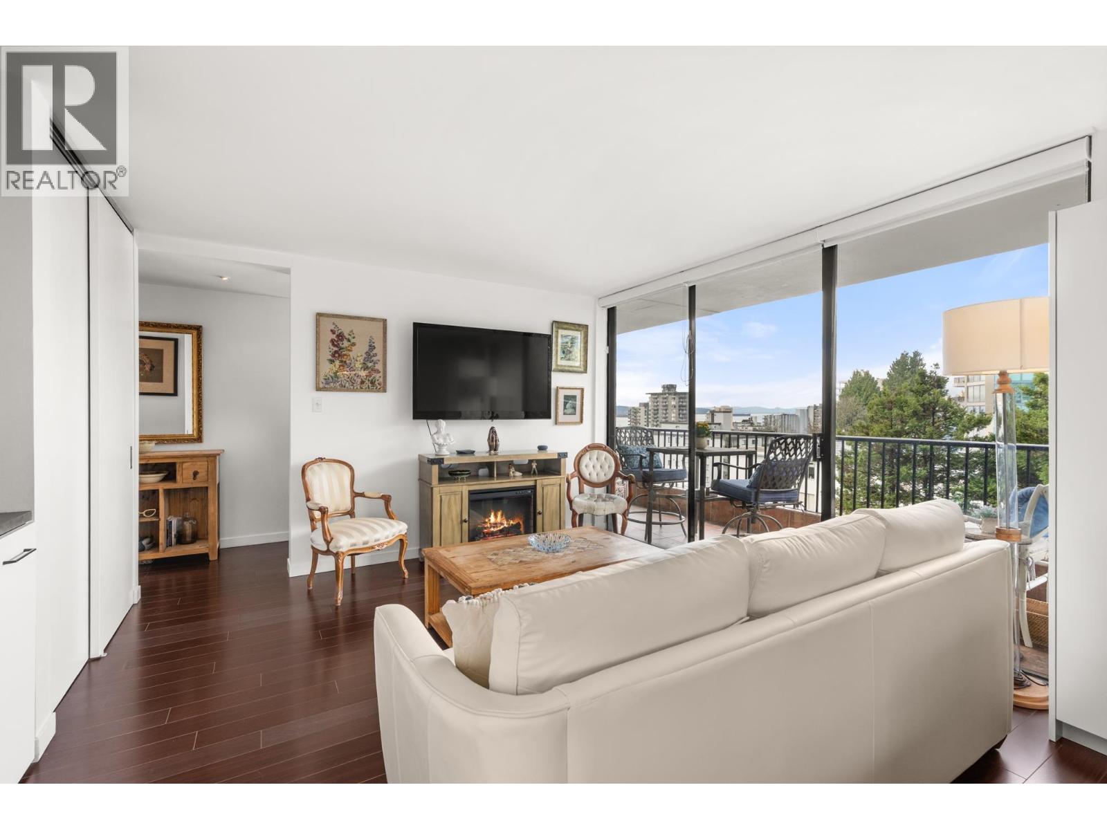 704 650 16th Street, West Vancouver, British Columbia  V7V 3R9 - Photo 10 - R3100600