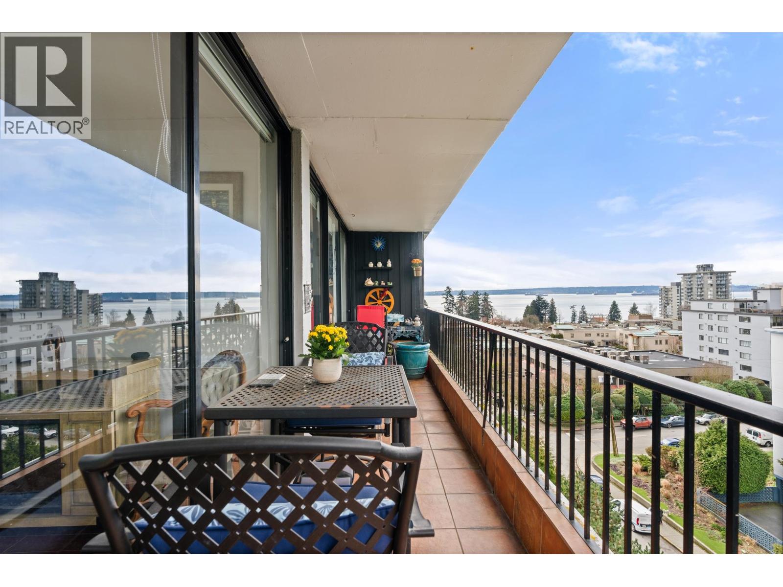 704 650 16th Street, West Vancouver, British Columbia  V7V 3R9 - Photo 35 - R3100600