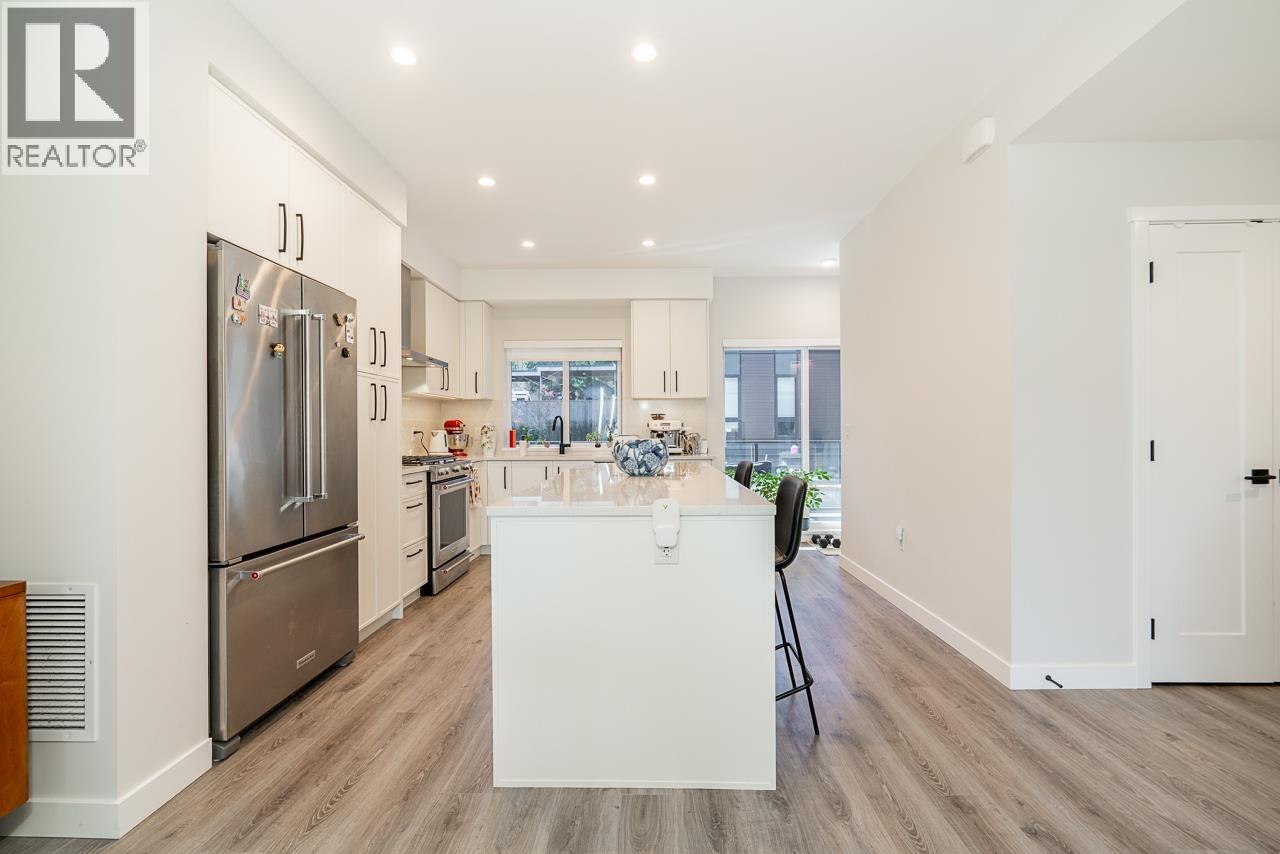 7 50 Seaview Drive, Port Moody, British Columbia  V3H 0N2 - Photo 8 - R3111093