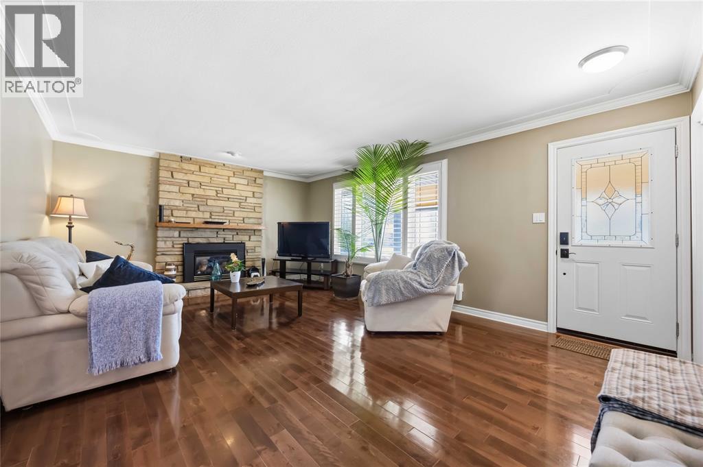1235 Severin Drive South, Sarnia photo 6