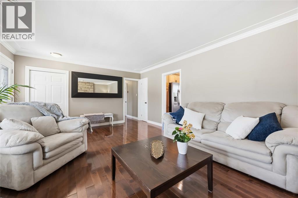 1235 Severin Drive South, Sarnia photo 9