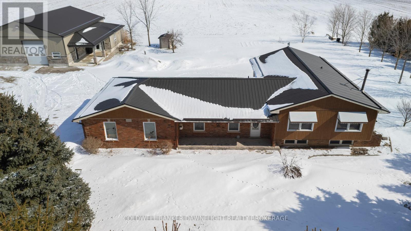 35176 Coursey Line, Lucan Biddulph, Ontario  N0M 2J0 - Photo 2 - X12997600