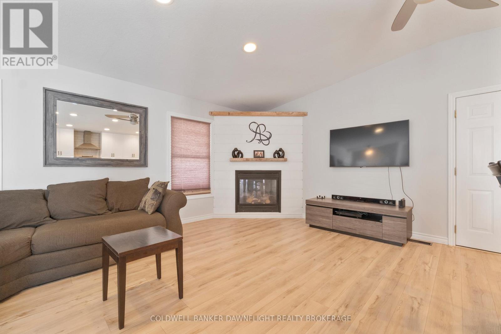 35176 Coursey Line, Lucan Biddulph, Ontario  N0M 2J0 - Photo 6 - X12997600