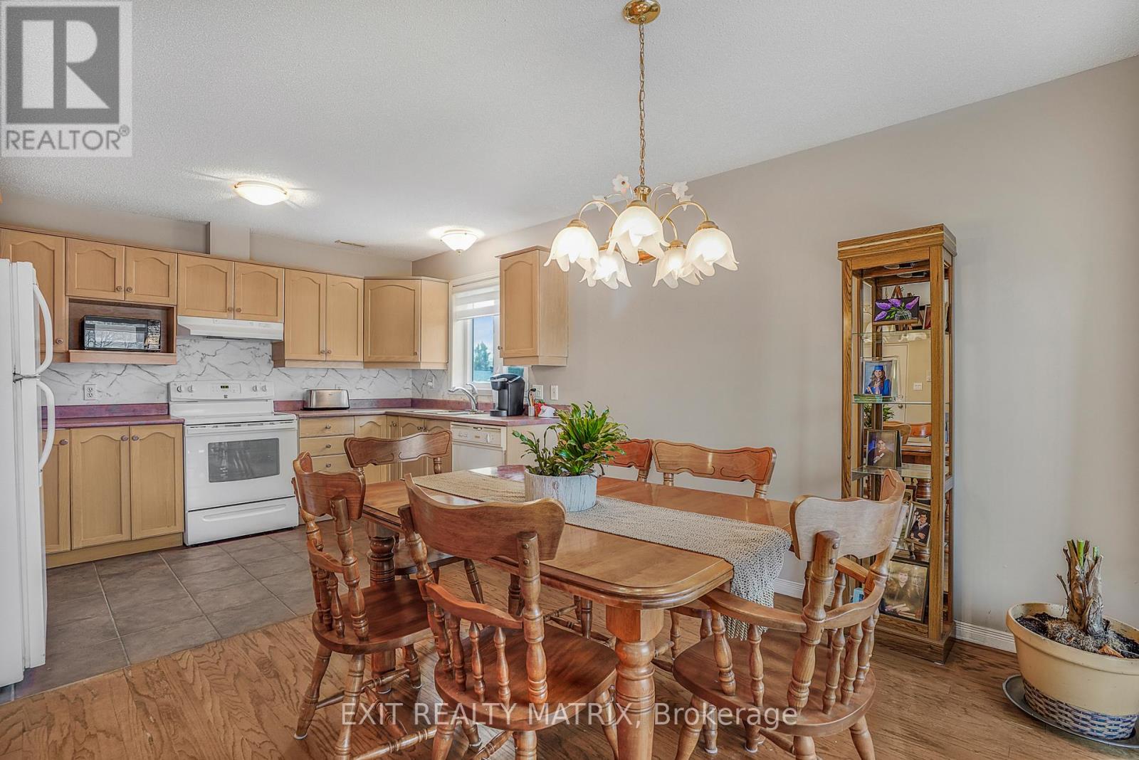 4 - 669 Spence Avenue, Hawkesbury, Ontario K6A 3S2 - Photo 12 - X12997576