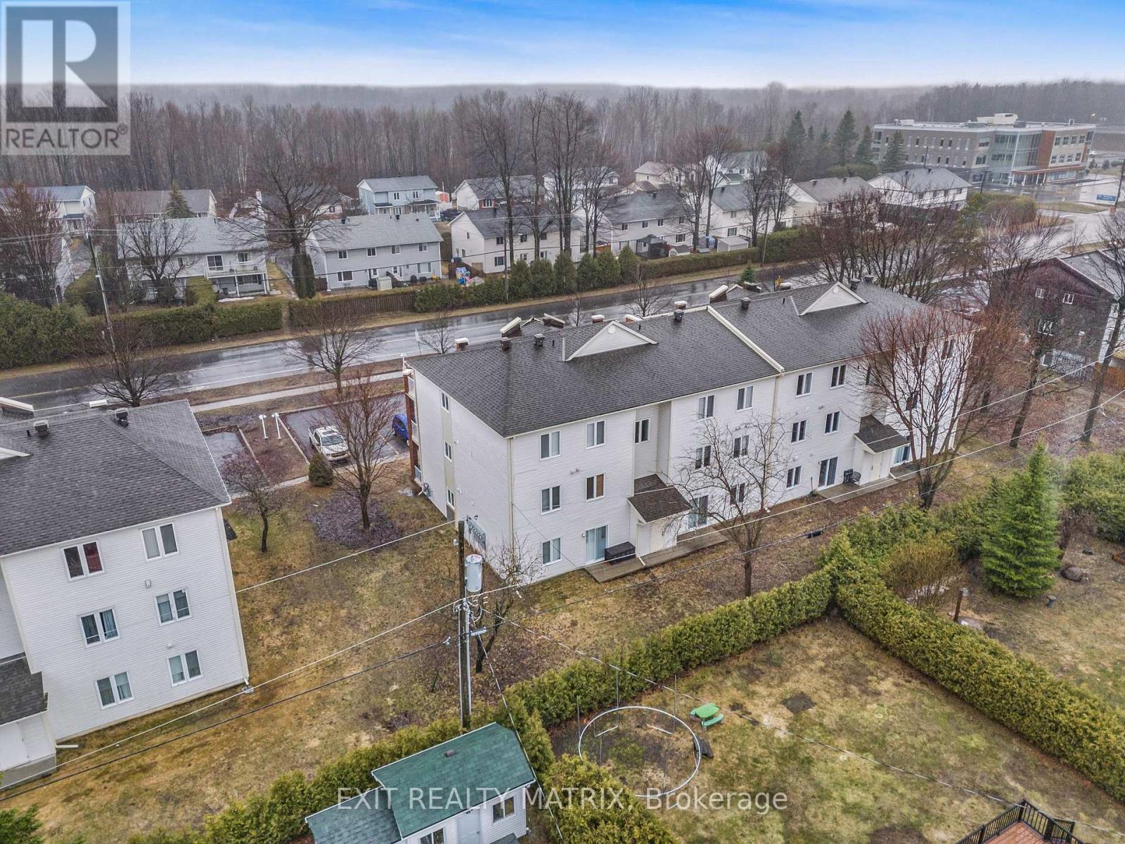 4 - 669 Spence Avenue, Hawkesbury, Ontario K6A 3S2 - Photo 29 - X12997576