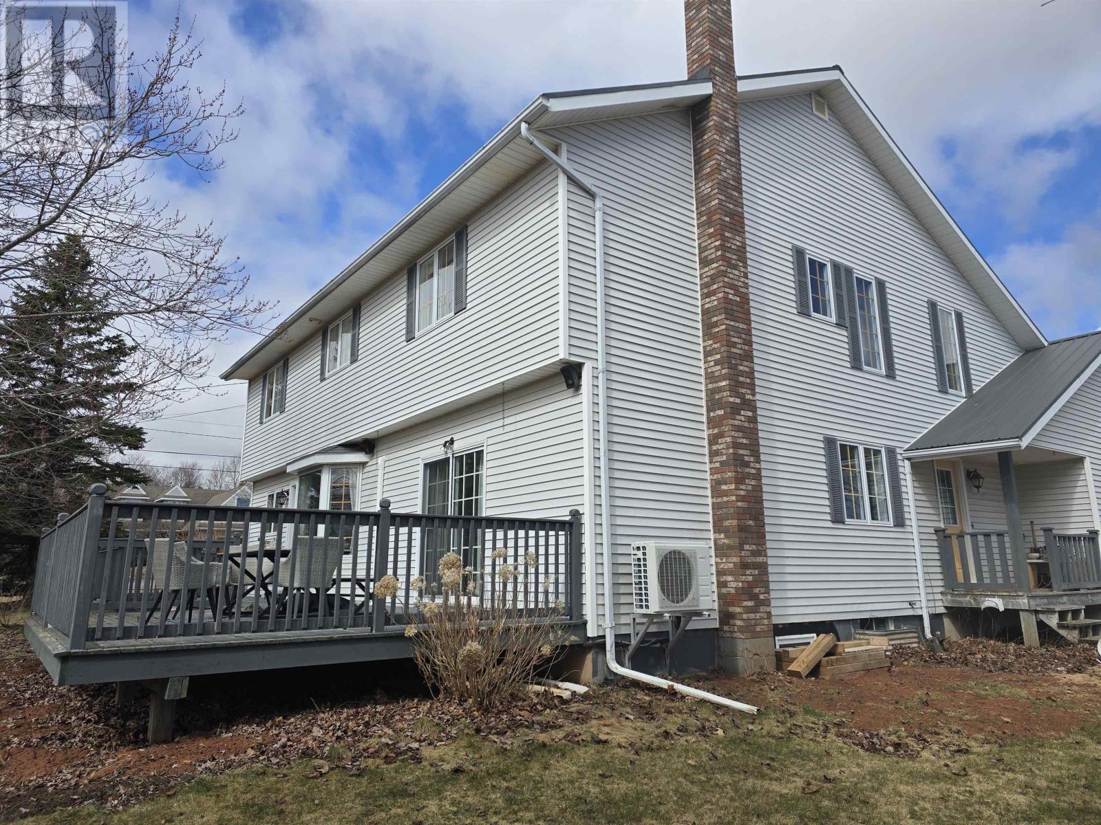 42 Cortland Street, Charlottetown, Prince Edward Island  C1E 1K9 - Photo 3 - 202601191