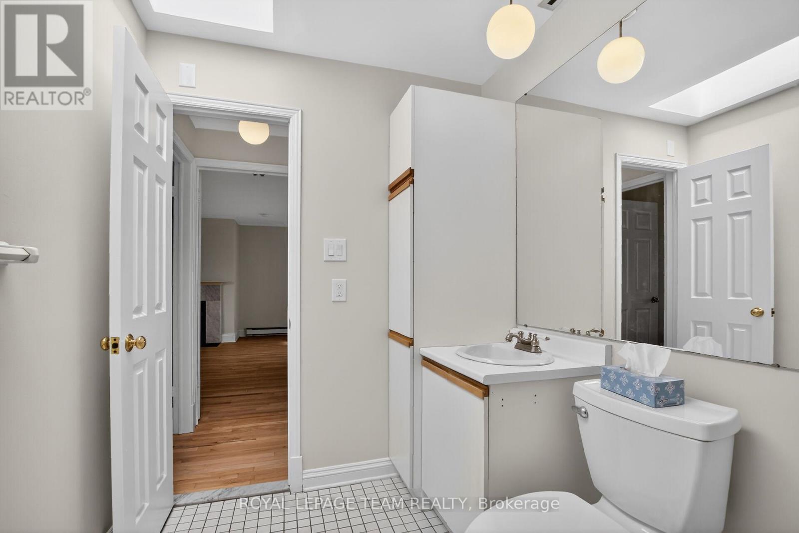 9 - 160 Bruyere Street, Ottawa, Ontario K1N 5E1 - Photo 20 - X12997472