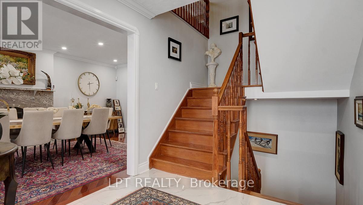 624 Pleasant Park Road, Ottawa, Ontario  K1H 5N5 - Photo 5 - X12997494