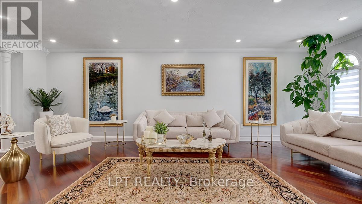 624 Pleasant Park Road, Ottawa, Ontario  K1H 5N5 - Photo 6 - X12997494