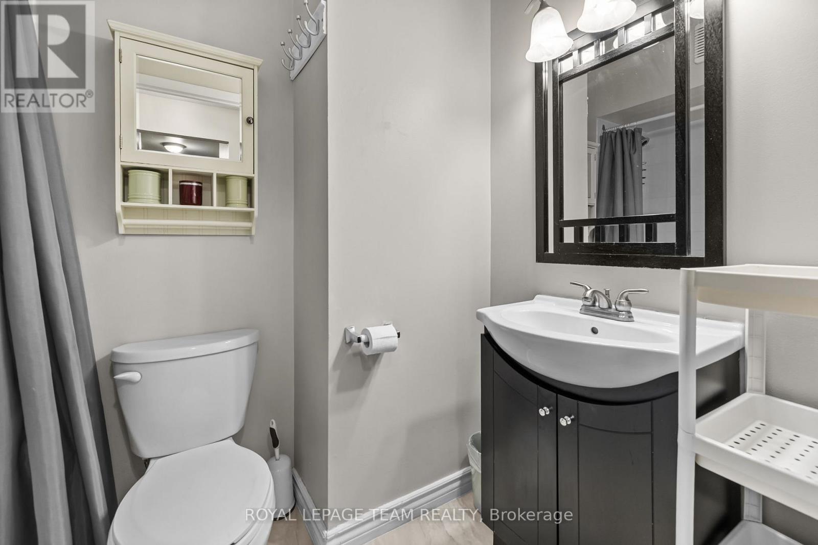 214 - 270 Brittany Drive, Ottawa, Ontario  K1K 4M3 - Photo 18 - X12997578