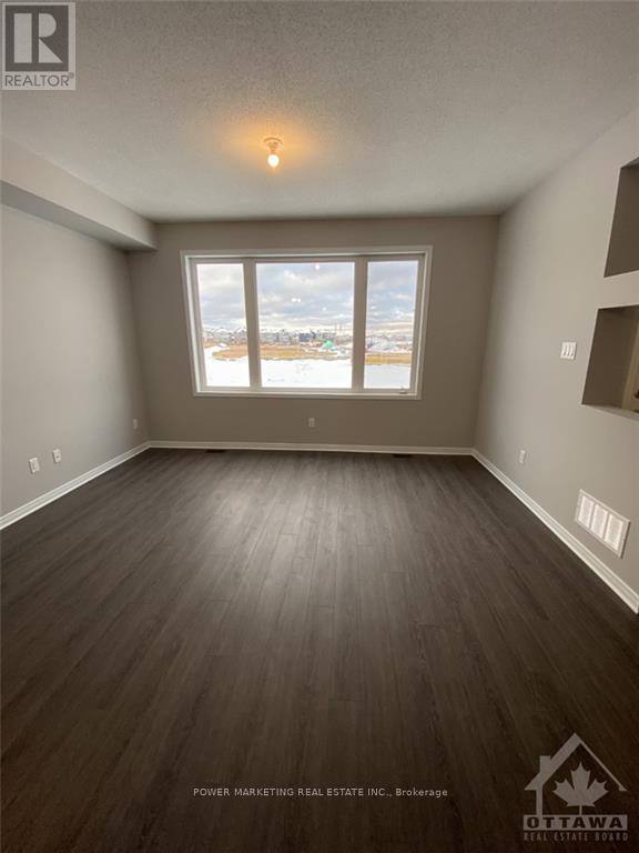 487 Cope Drive, Ottawa, Ontario K2S 1B6 - Photo 6 - X12997590