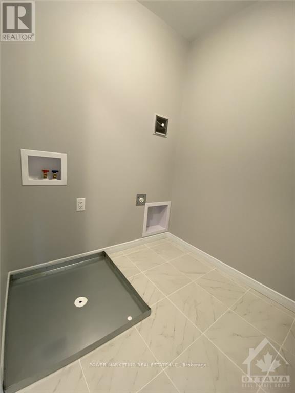 487 Cope Drive, Ottawa, Ontario K2S 1B6 - Photo 9 - X12997590