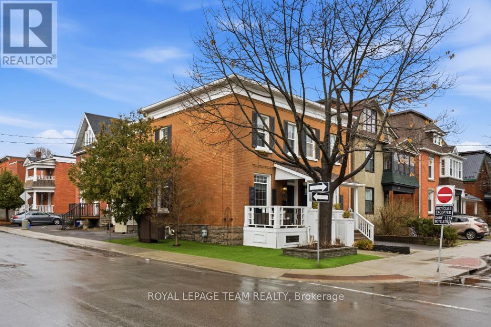 529 Mcleod Street, Ottawa, Ontario  K1R 5P9 - Photo 2 - X12997686