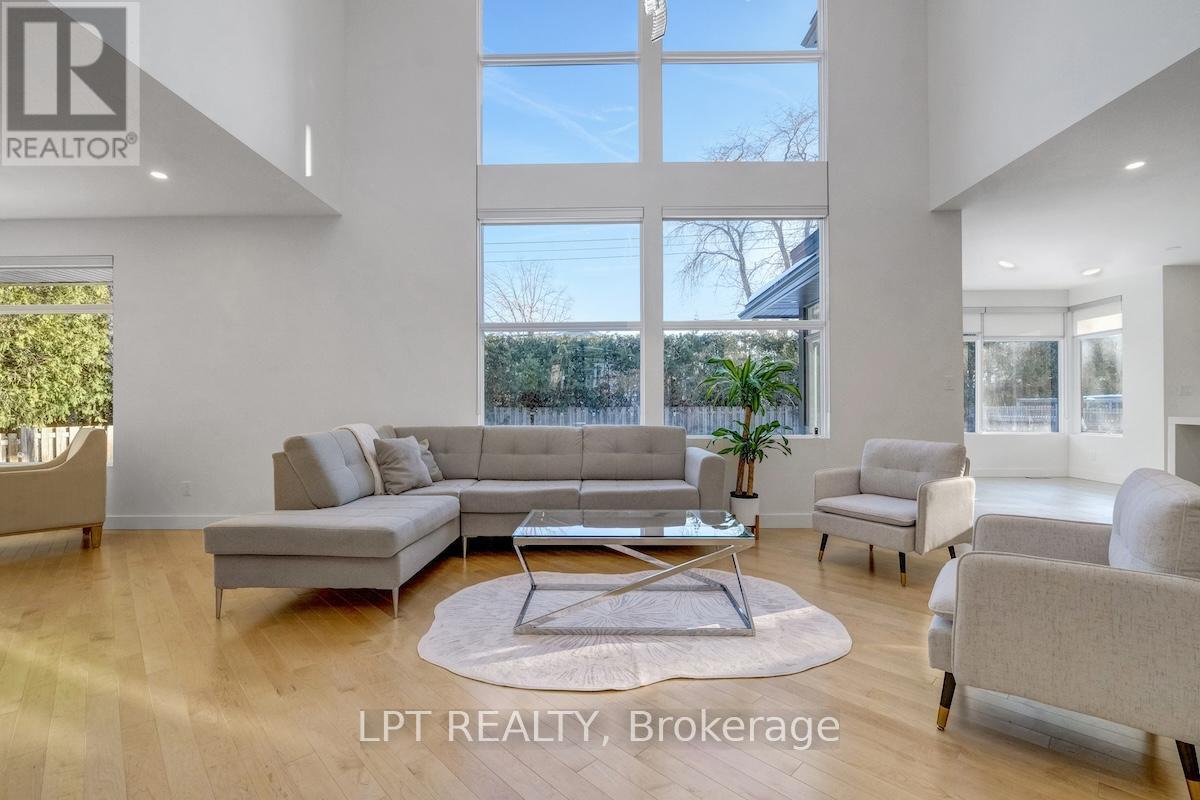 298 Crestview Road, Ottawa, Ontario K1H 5G6 - Photo 11 - X12997710