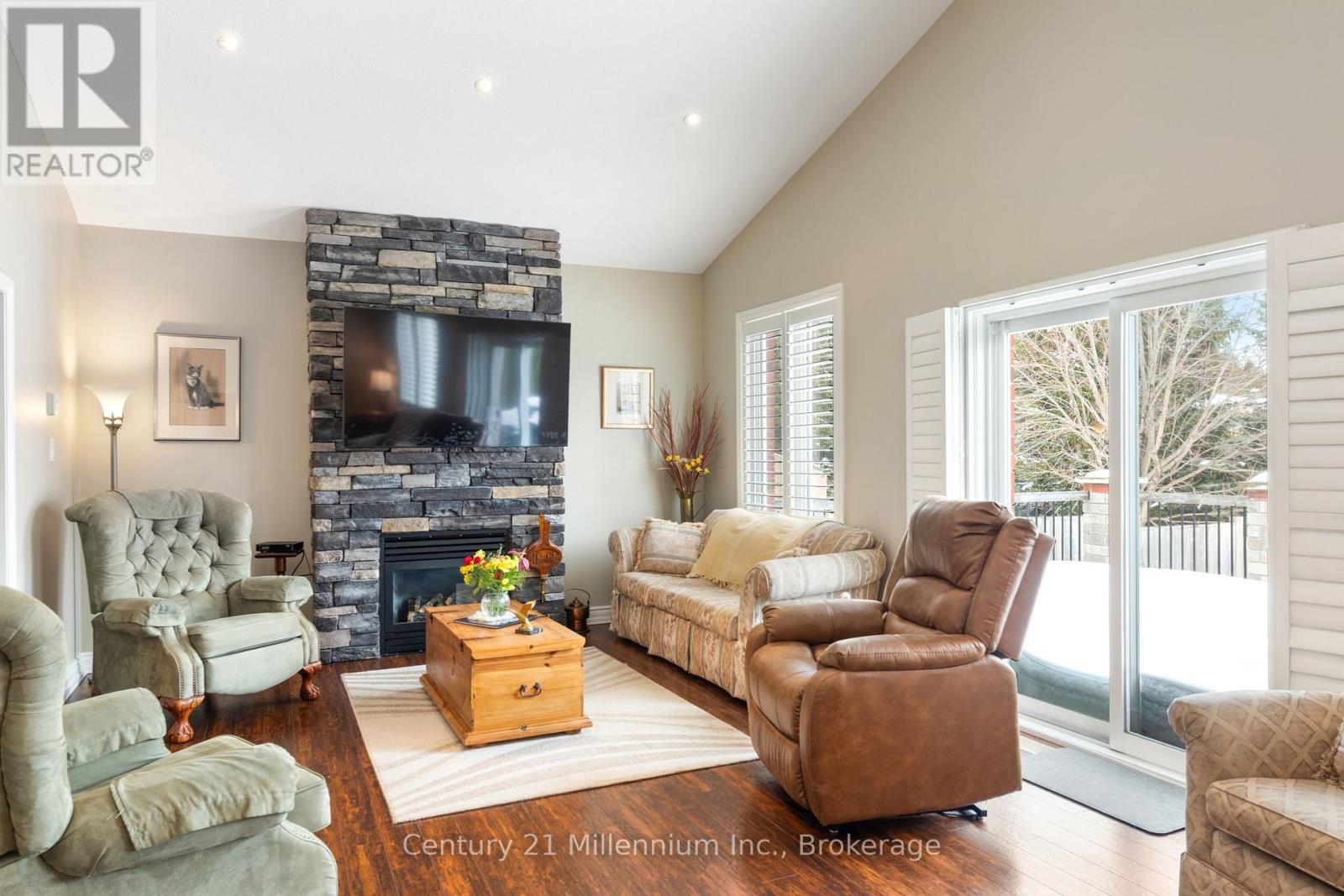 9 Hill Street, Collingwood, Ontario  L9Y 0A7 - Photo 10 - S12819504