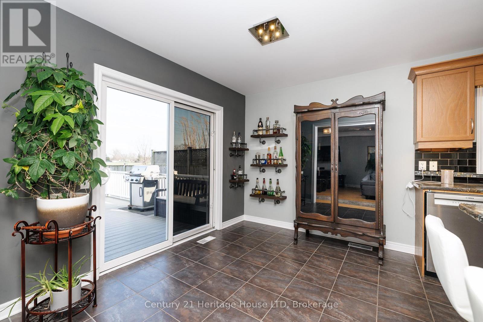 263 Empress Avenue, Welland, Ontario  L3B 0A5 - Photo 15 - X12997634