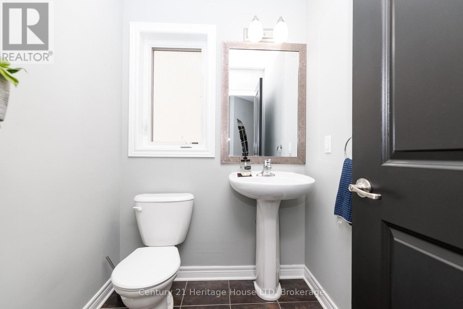 263 Empress Avenue, Welland, Ontario  L3B 0A5 - Photo 33 - X12997634