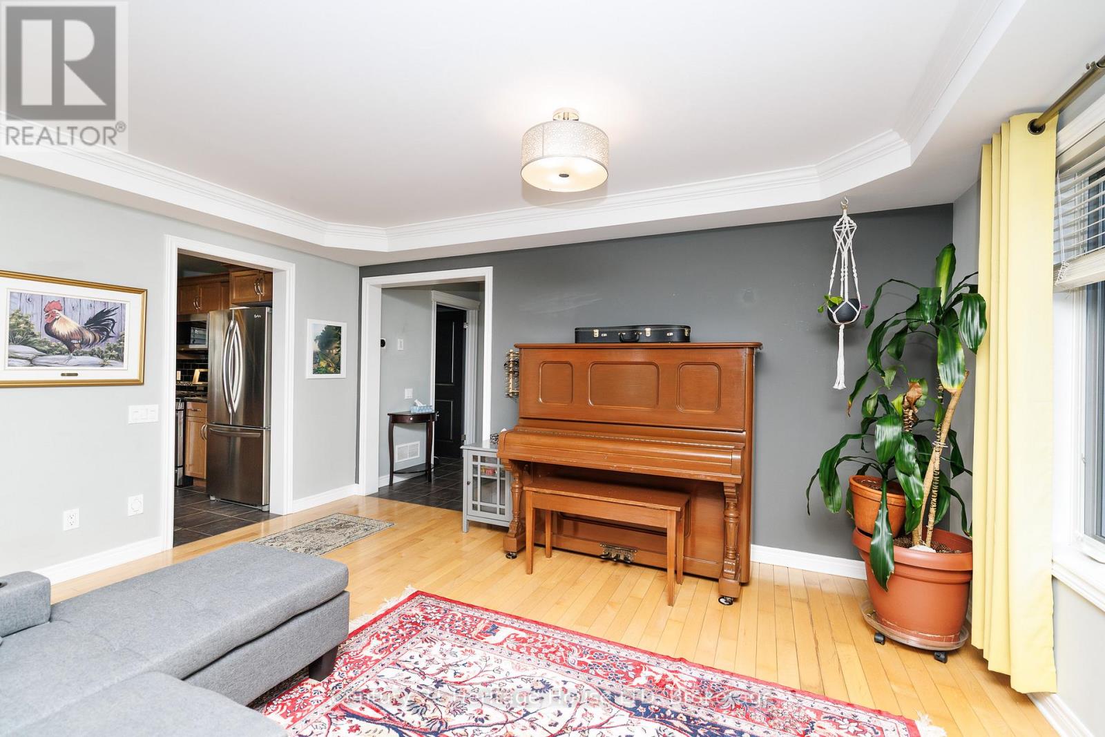 263 Empress Avenue, Welland, Ontario  L3B 0A5 - Photo 9 - X12997634