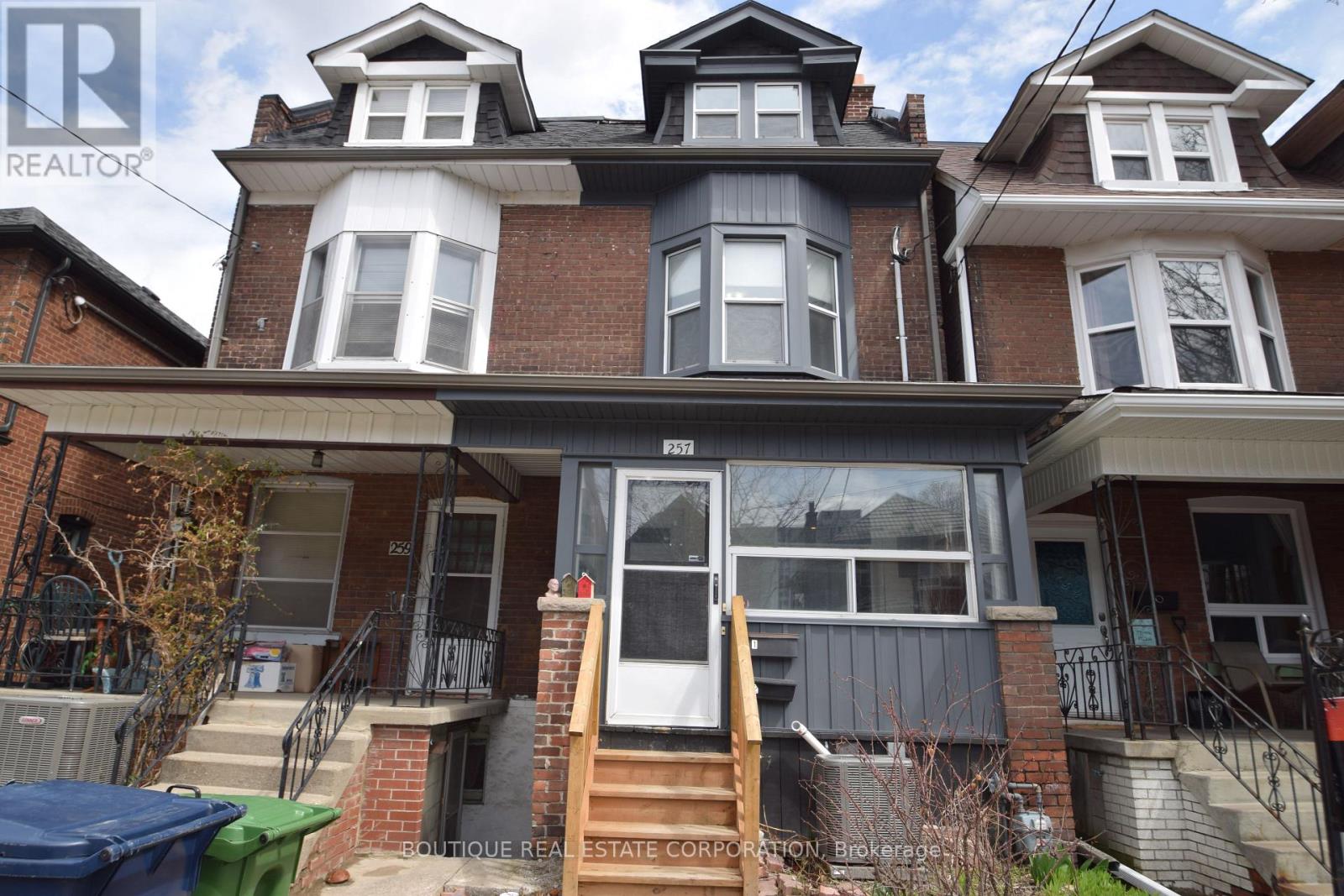 257 CONCORD AVENUE, Toronto, Ontario