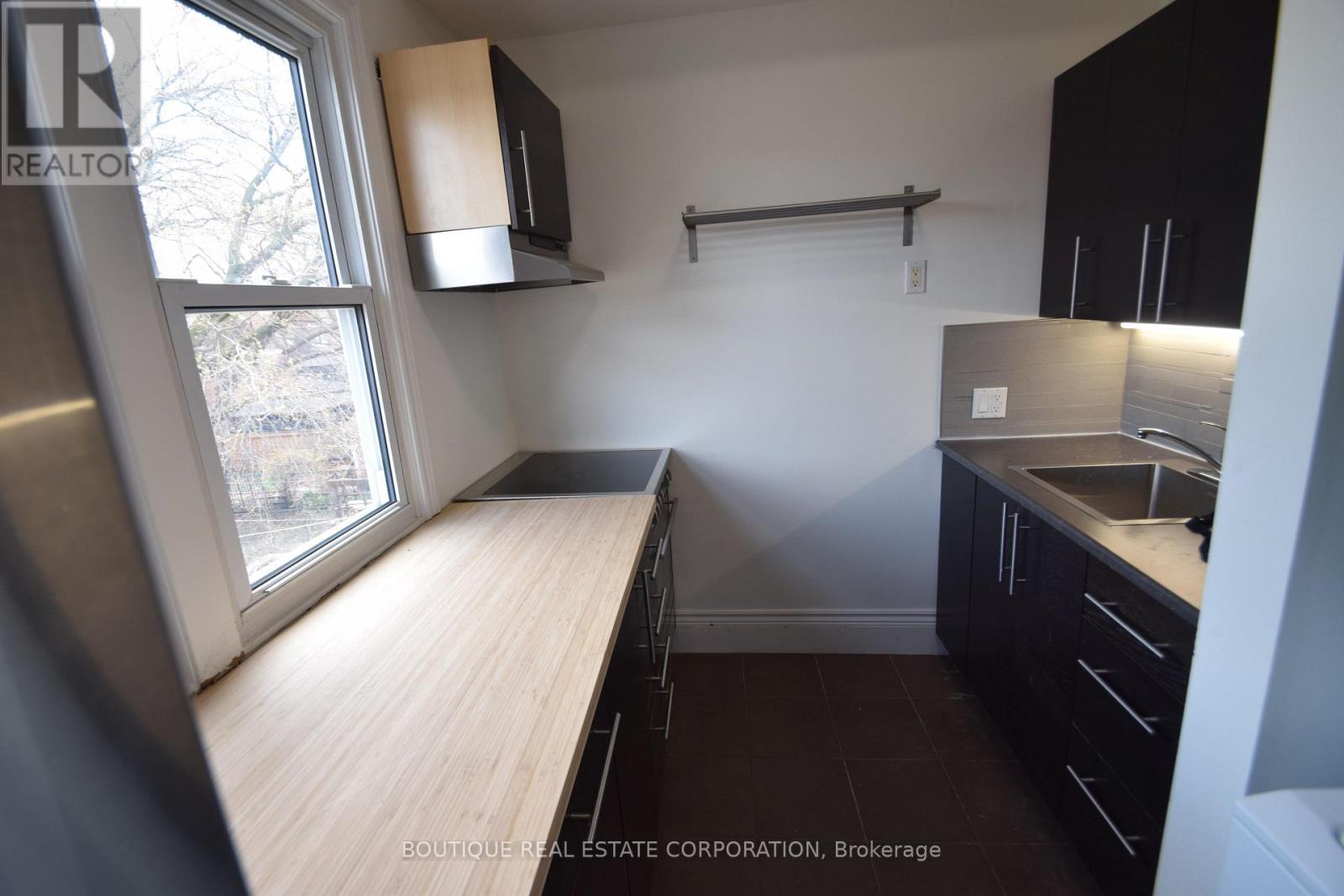 257 Concord Avenue, Toronto, Ontario  M6H 2P4 - Photo 7 - C12611292