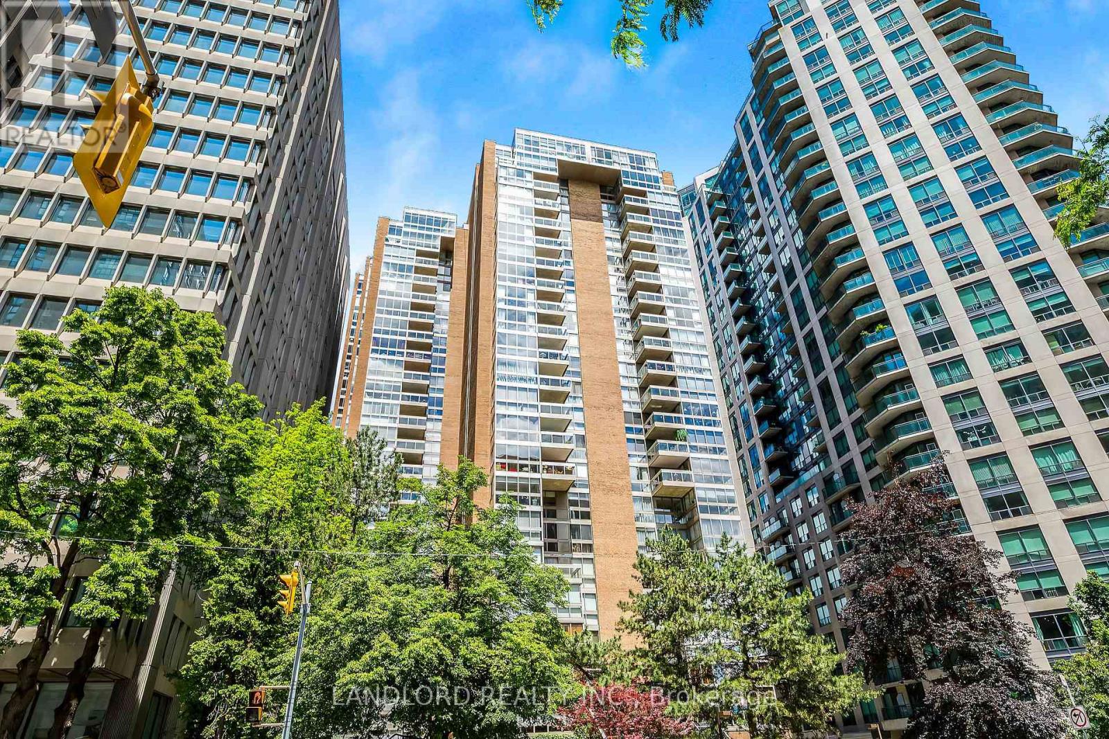 705 - 278 BLOOR STREET E, Toronto, Ontario