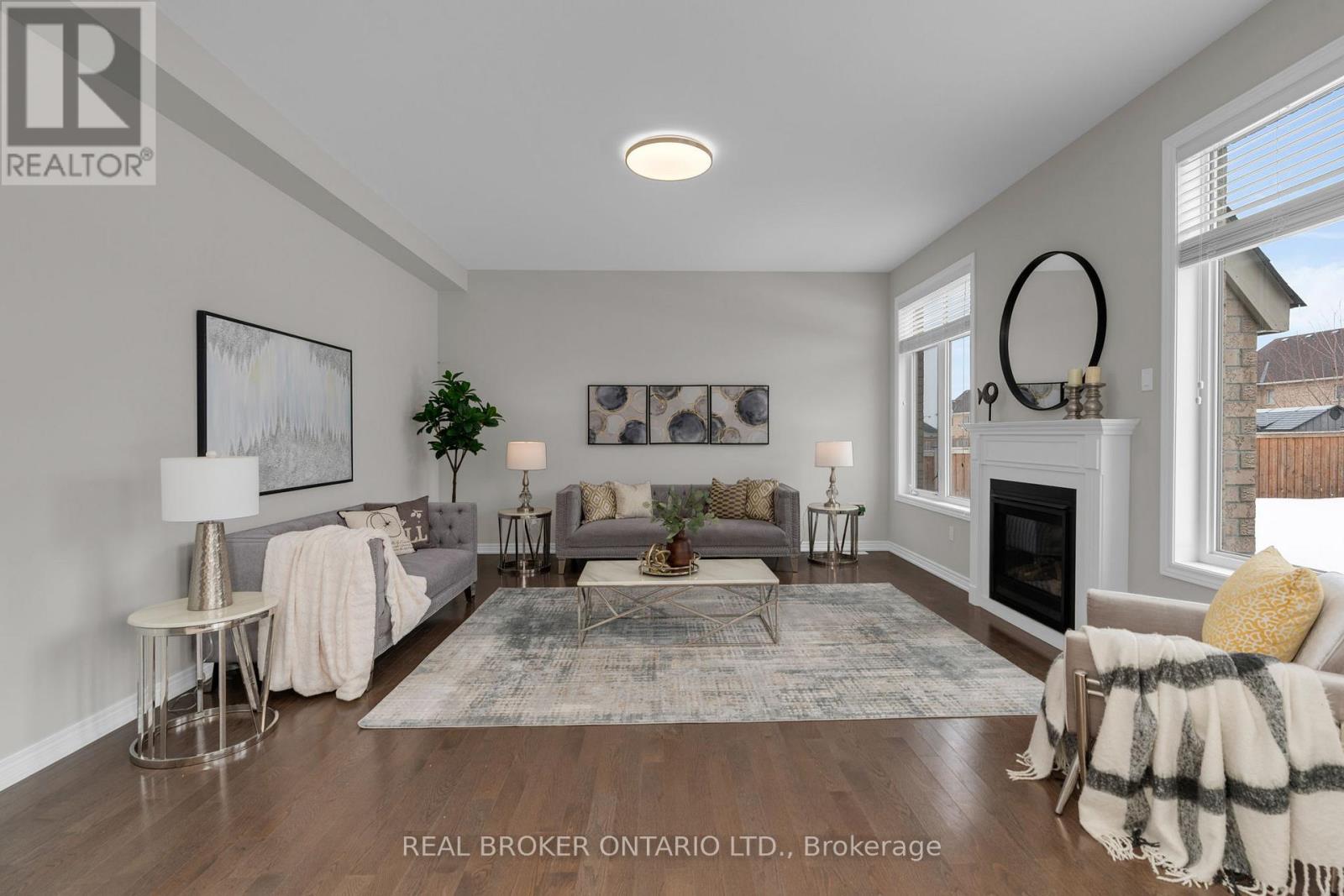 56 Redmond Crescent, Springwater, Ontario  L9X 2A2 - Photo 14 - S12920156