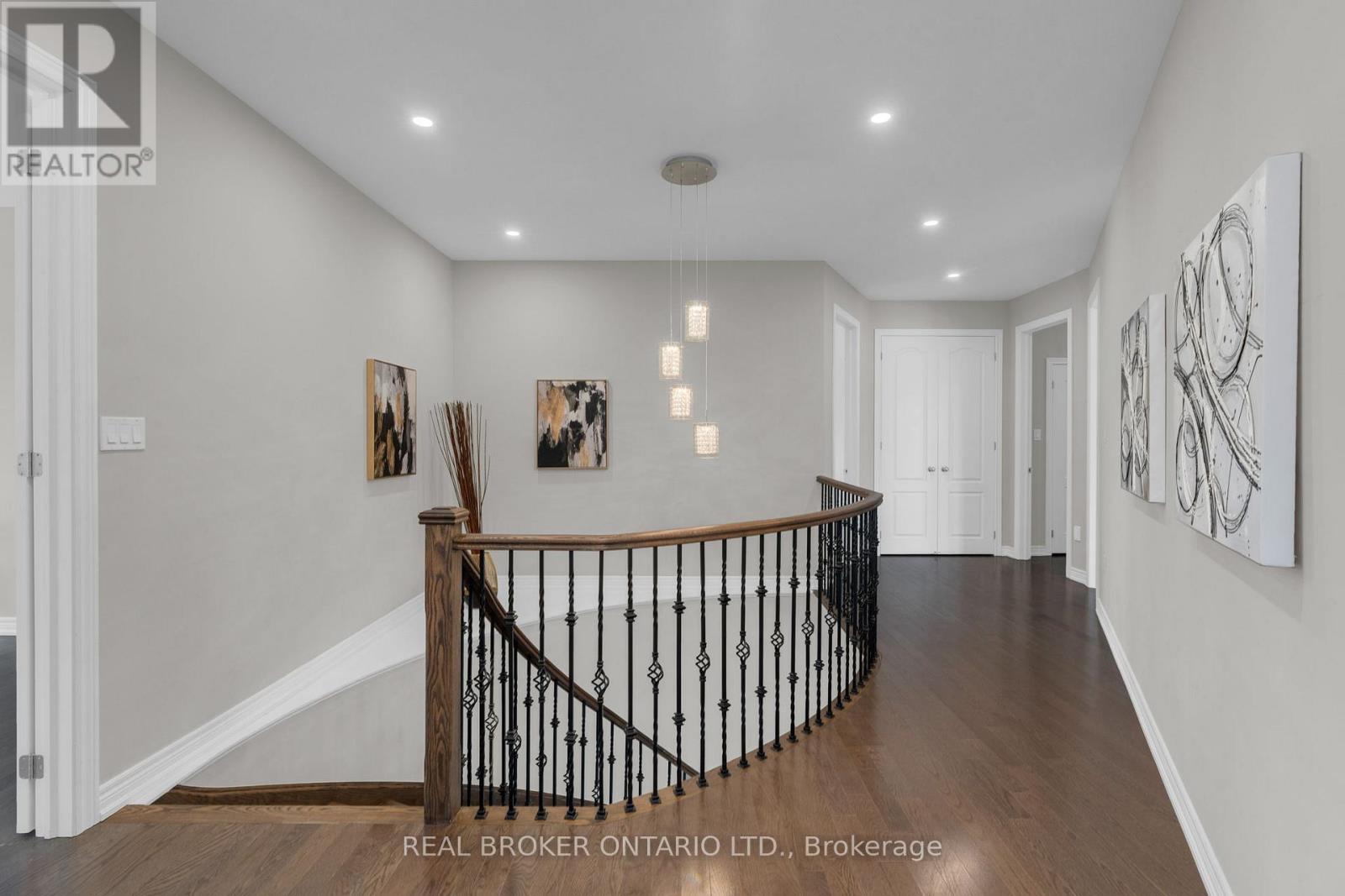 56 Redmond Crescent, Springwater, Ontario  L9X 2A2 - Photo 20 - S12920156