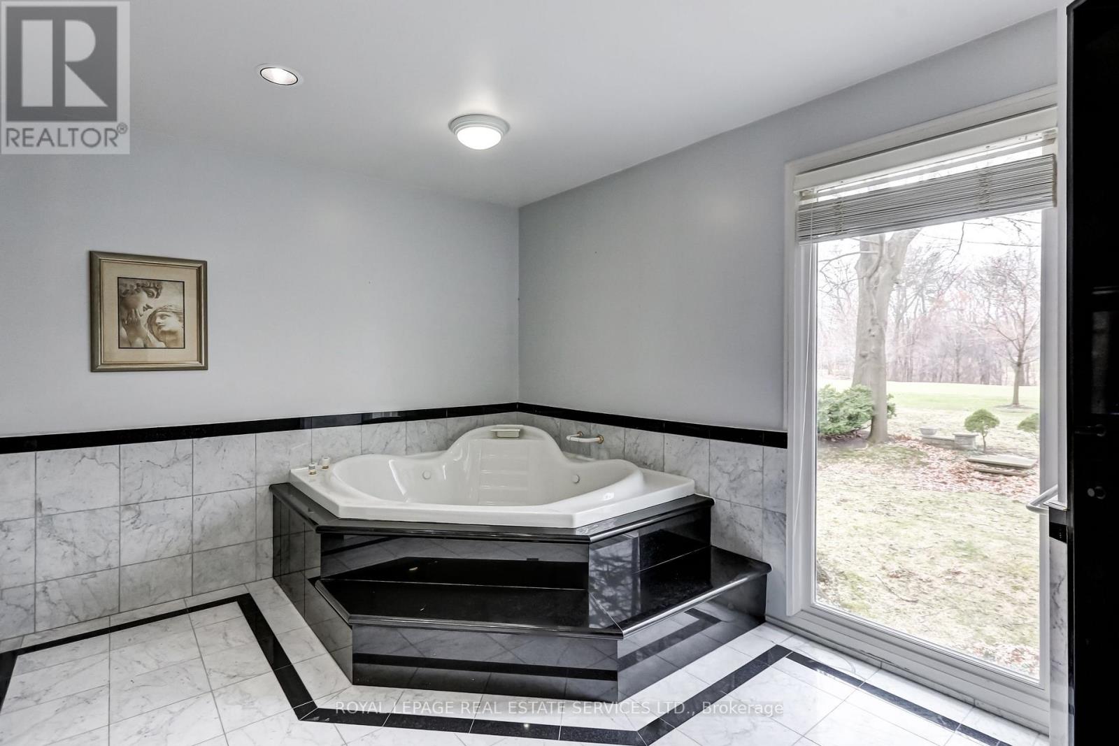 32 Edenbrook Hill, Toronto, Ontario  M9A 3Z6 - Photo 26 - W12984032