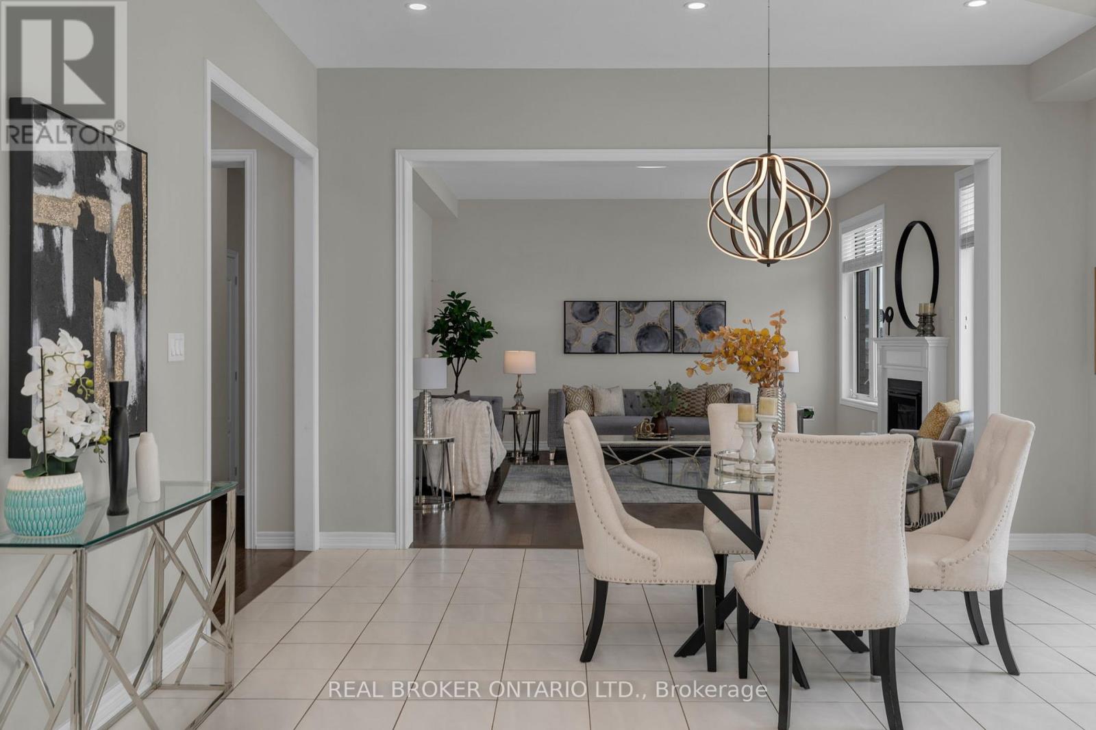 56 Redmond Crescent, Springwater, Ontario  L9X 2A2 - Photo 9 - S12920156