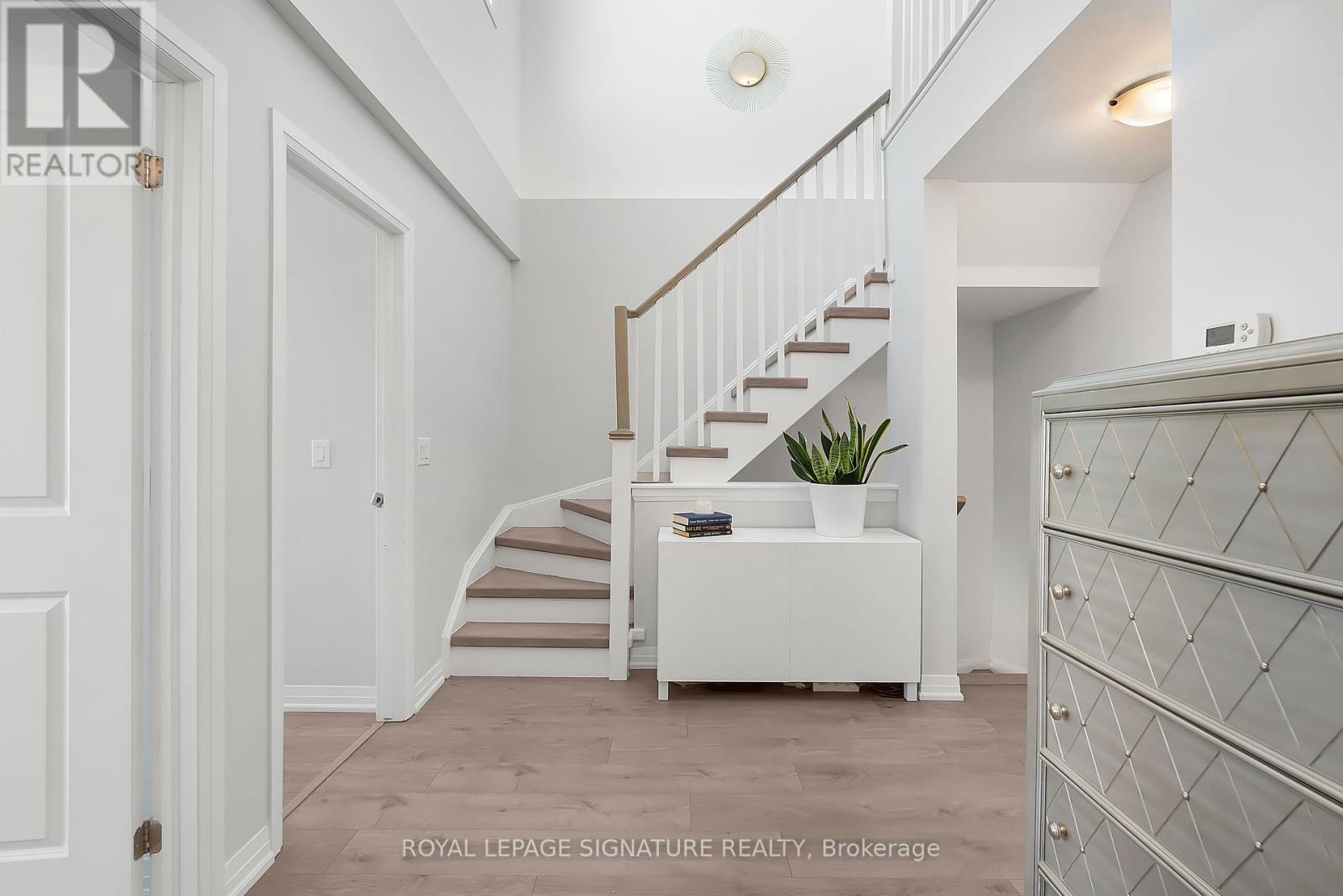 8 - 181 William Duncan Road, Toronto, Ontario  M3K 0B7 - Photo 23 - W12989570