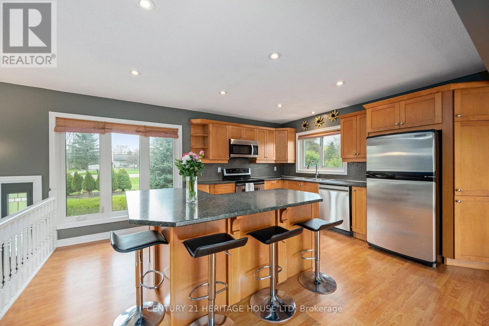 2720 Catherine Street, Thames Centre, Ontario  N0L 1G4 - Photo 4 - X12996704
