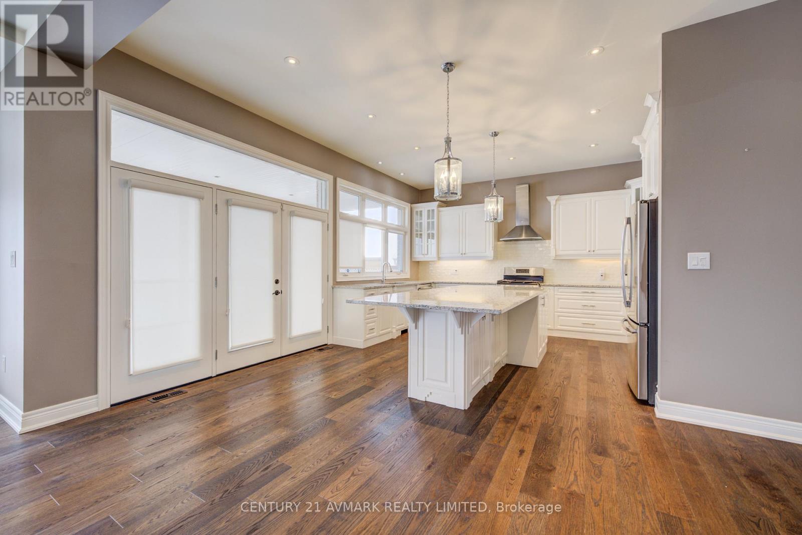 9208 Hendershot Boulevard, Niagara Falls, Ontario  L2H 0E3 - Photo 13 - X12722480